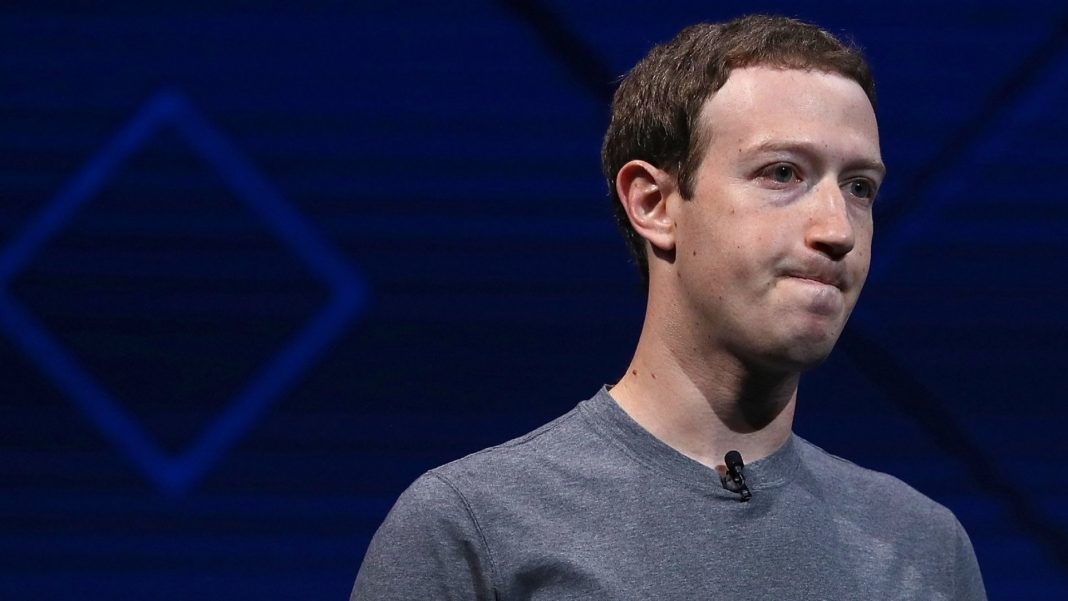 mark zuckerberg bocsánatot kért